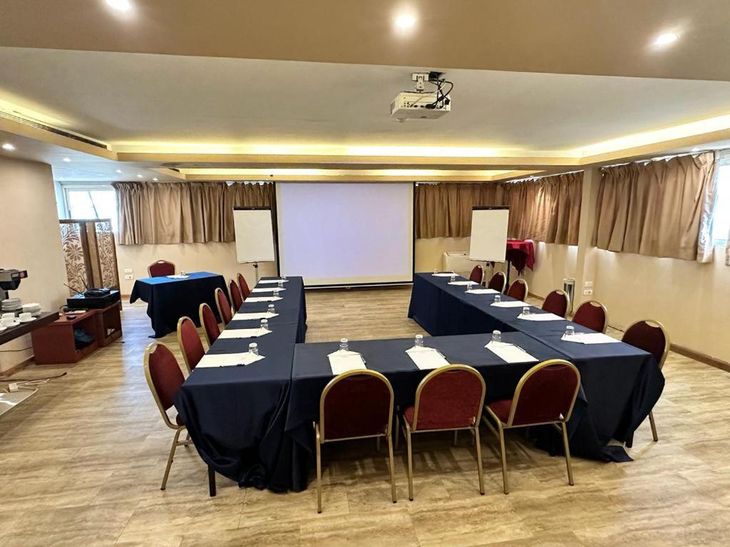 Padova Hotel Beirut Exterior photo